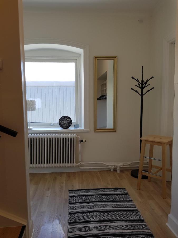 Alyhrs Takvaning I VBY Buitenkant foto