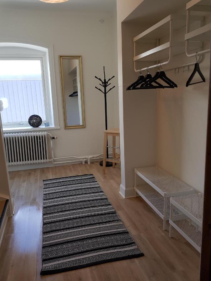 Alyhrs Takvaning I VBY Buitenkant foto